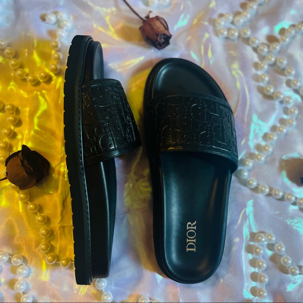 Dior slides